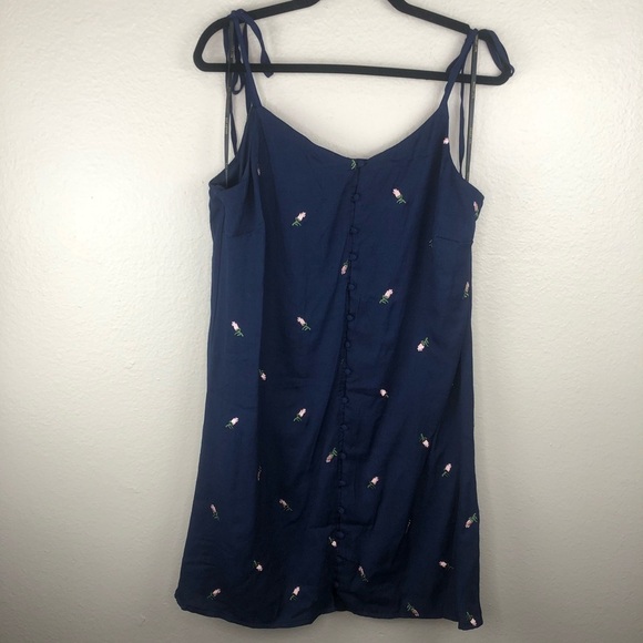 Hailey Lyn Embroidered Button Front Slip Dress - Picture 2 of 8